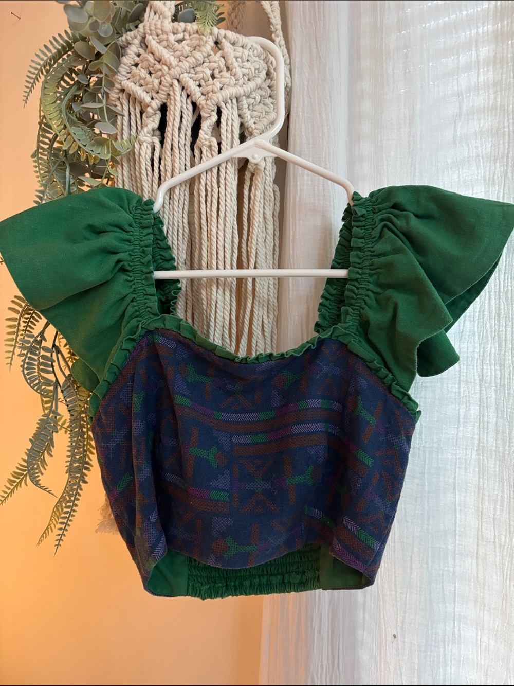 Rachel Zoe Green Ruffle Sleeve Crop Top with Patterned Front